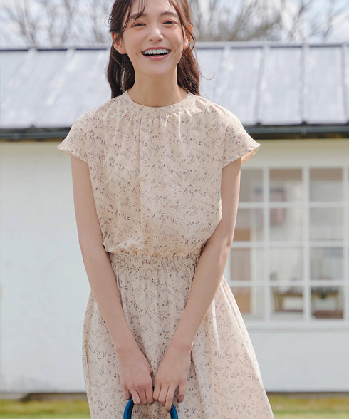 花柄フレンチスリーブワンピース