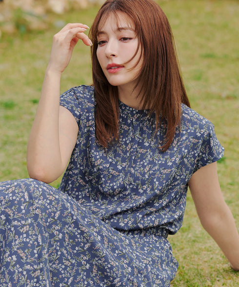 花柄フレンチスリーブワンピース