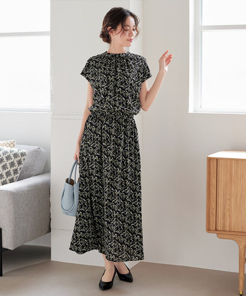 花柄フレンチスリーブワンピース