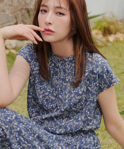 花柄フレンチスリーブワンピース