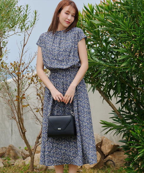 花柄フレンチスリーブワンピース