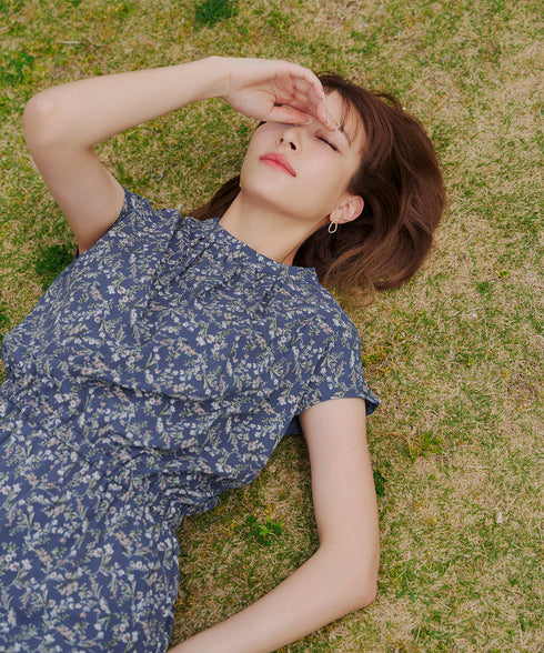 花柄フレンチスリーブワンピース