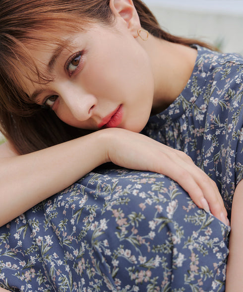 花柄フレンチスリーブワンピース