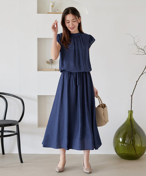 フリル袖ワンピース