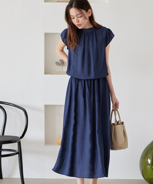 フリル袖ワンピース