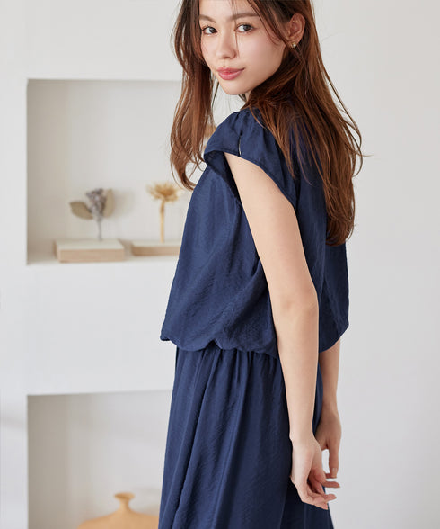 フリル袖ワンピース