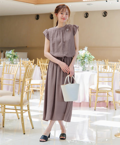 フリル袖ワンピース