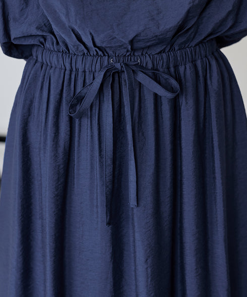 フリル袖ワンピース