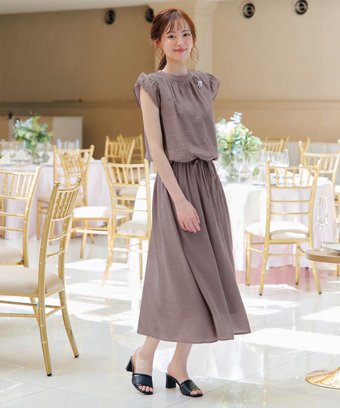 フリル袖ワンピース