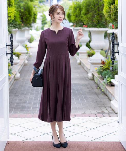 プリーツワンピース