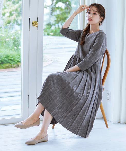 プリーツワンピース