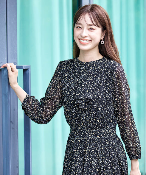 【新色追加】花柄フリルドレープワンピース