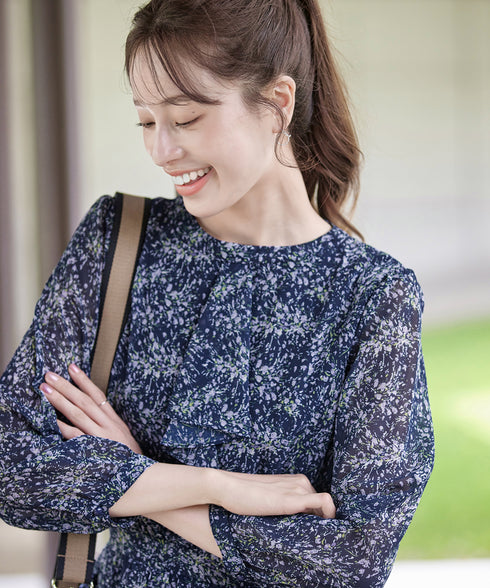 【新色追加】花柄フリルドレープワンピース