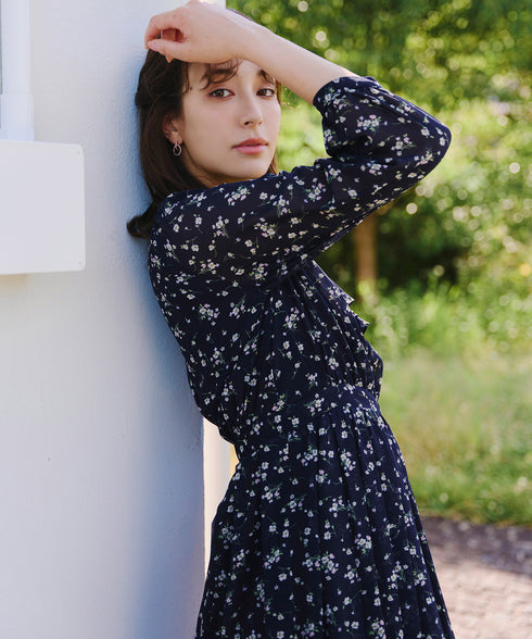 【新色追加】花柄フリルドレープワンピース
