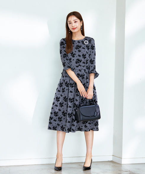 【安田美沙子さん着用 / 新色追加】 フラワーフロッキーワンピース