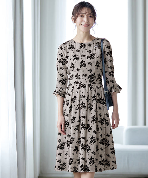 【安田美沙子さん着用 / 新色追加】 フラワーフロッキーワンピース