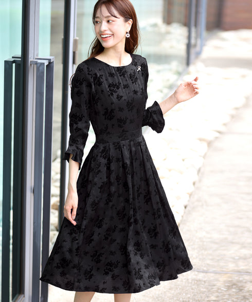 【安田美沙子さん着用 / 新色追加】 フラワーフロッキーワンピース