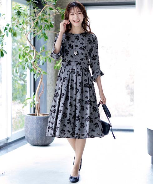 【安田美沙子さん着用 / 新色追加】 フラワーフロッキーワンピース