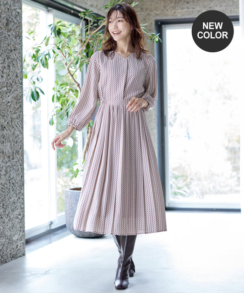 【新色追加】 パフスリーブプリーツワンピース