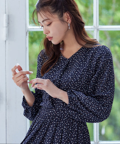 【新色追加】 パフスリーブプリーツワンピース