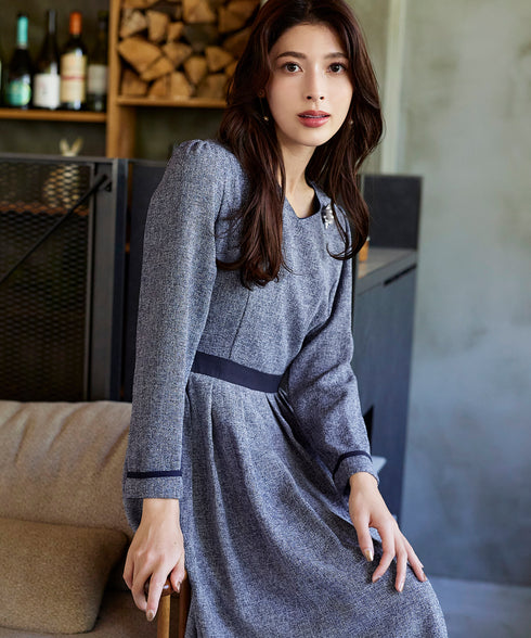 配色パイピングフレアワンピース