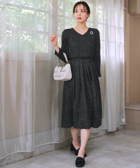 配色パイピングフレアワンピース