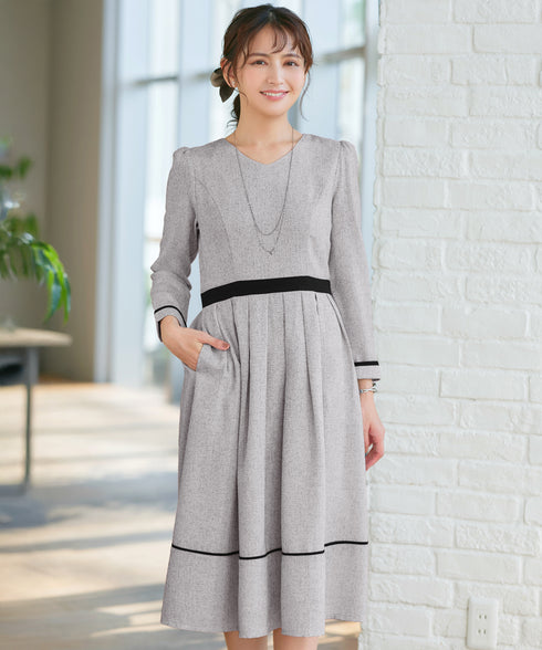 配色パイピングフレアワンピース
