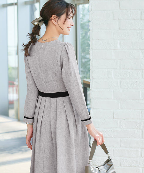 配色パイピングフレアワンピース