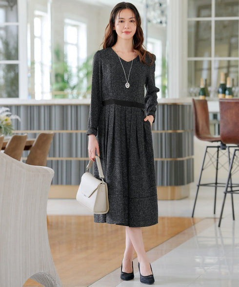 配色パイピングフレアワンピース