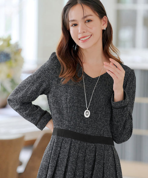 配色パイピングフレアワンピース