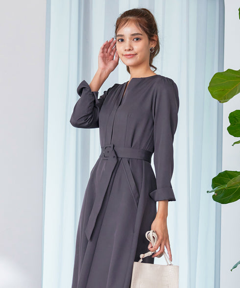 ベルト付キーネックポケットワンピース