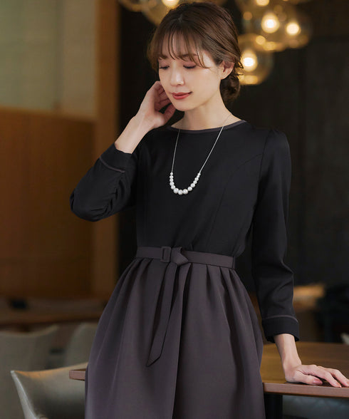 【アウトレット】バックルベルト付き配色フレアワンピース