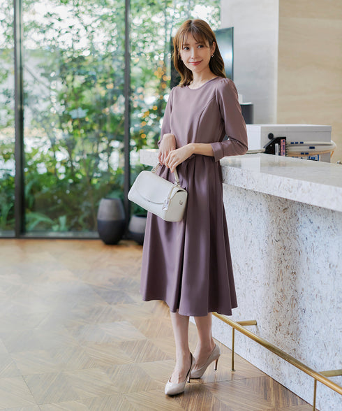 【アウトレット】バックルベルト付き配色フレアワンピース