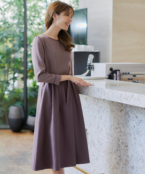 【アウトレット】バックルベルト付き配色フレアワンピース