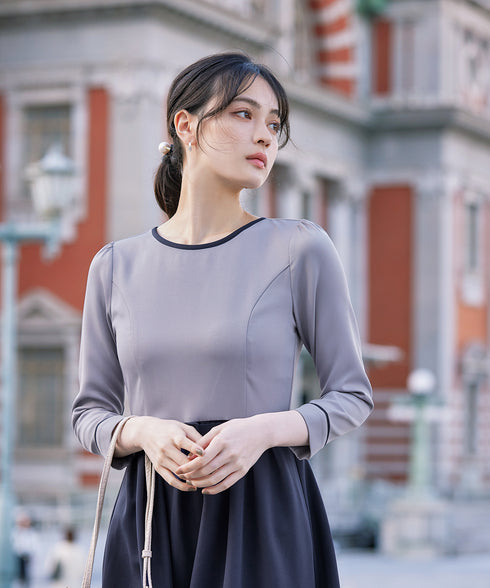 【アウトレット】バックルベルト付き配色フレアワンピース