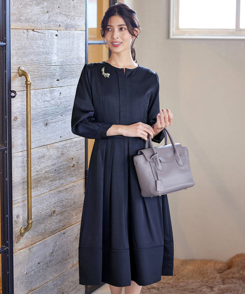 【新色追加】 キーネックフレアワンピース