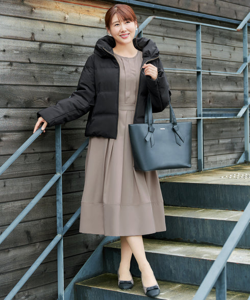 【安めぐみさん着用】 キーネックフレアワンピース