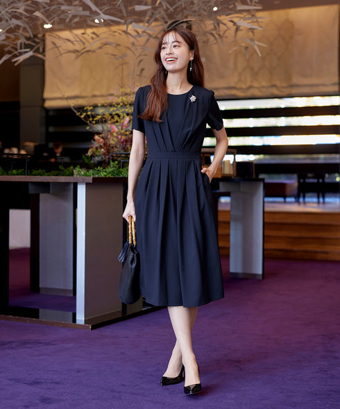 【選べる袖丈】 タックフレアワンピース