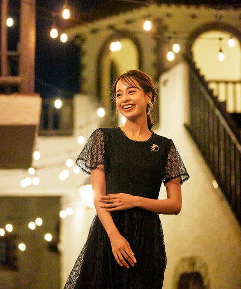 【アウトレット】フレアスリーブ総レースワンピース