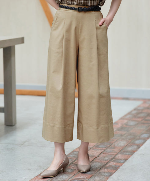 ストレッチタックワイドパンツ