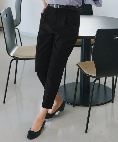 【小倉優子さん着用・ダブルクロス】 テーパードパンツ