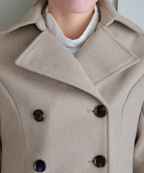 ショートトレンチコート