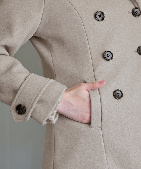 ショートトレンチコート