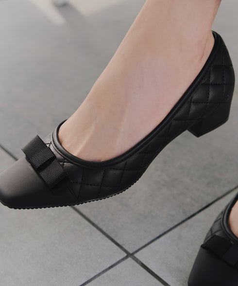 【安田美沙子さん着用 / アウトレット / 撥水】リボンキルトレインシューズ