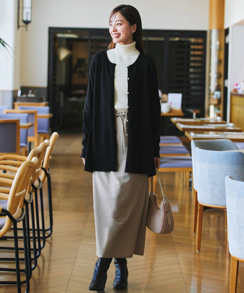 ラウンドネックミドル丈ニットカーディガン