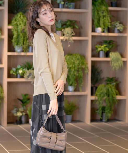 Vネックラメニットシアーカーディガン