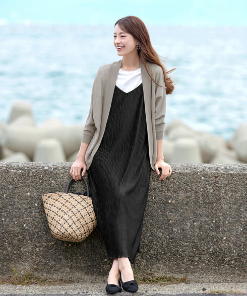 体型カバーも叶うドルマンニットカーディガン