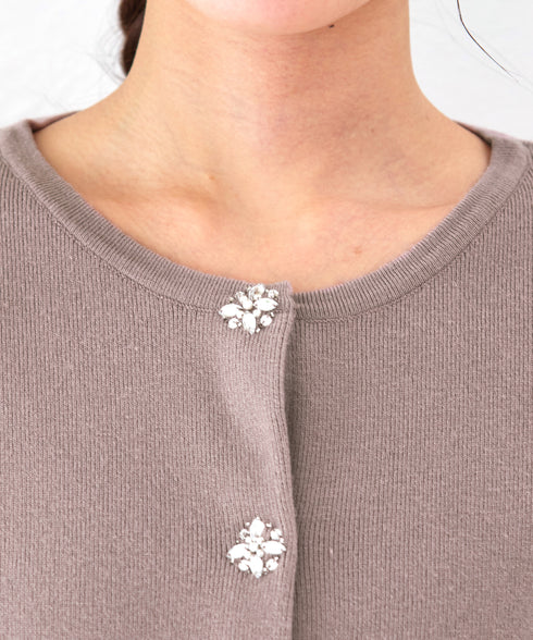 【新色追加】ビジューボタンニットカーデ