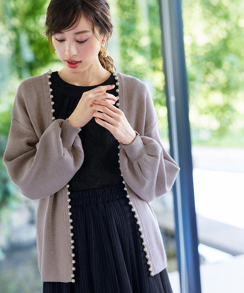 【アウトレット】パール付きパフスリーブカーディガン