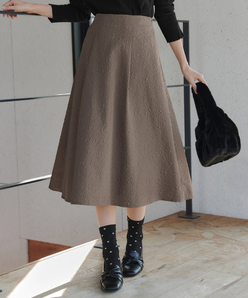 ふくれジャガードタックフレアスカート